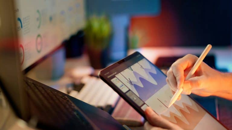 jakub-zerdzicki-5LkuVc2V7z4-unsplash